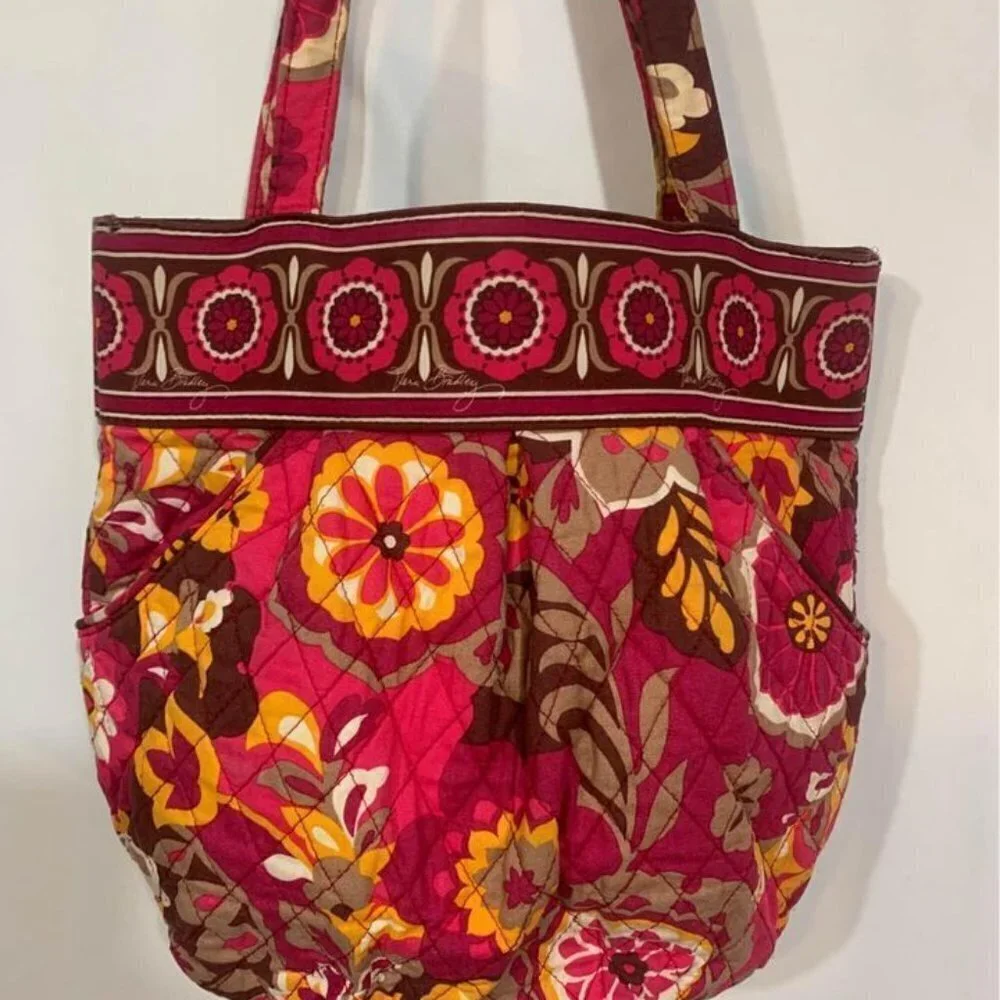 VERA BRADLEY purse. Multi colour. Good condition. 7 compartments. Full zip closu - Picture 2 of 10
